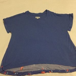 Women’s Tee/Blouse